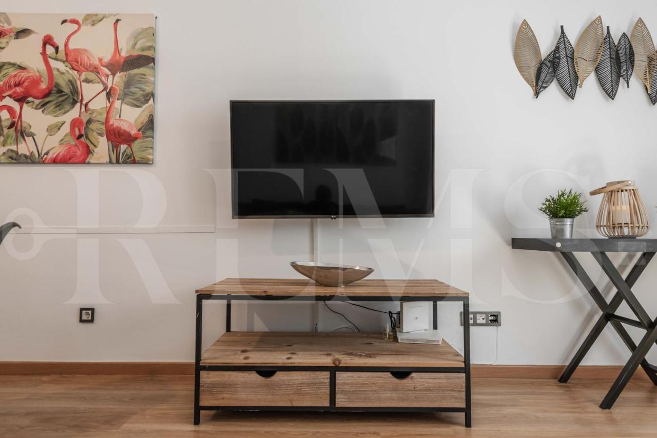 3Br Apartment With Parking And Patio In The Center By Rems Malaga Ngoại thất bức ảnh