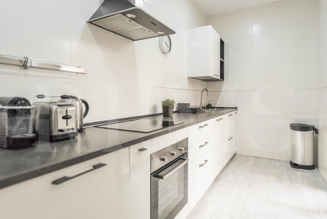 3Br Apartment With Parking And Patio In The Center By Rems Malaga Ngoại thất bức ảnh