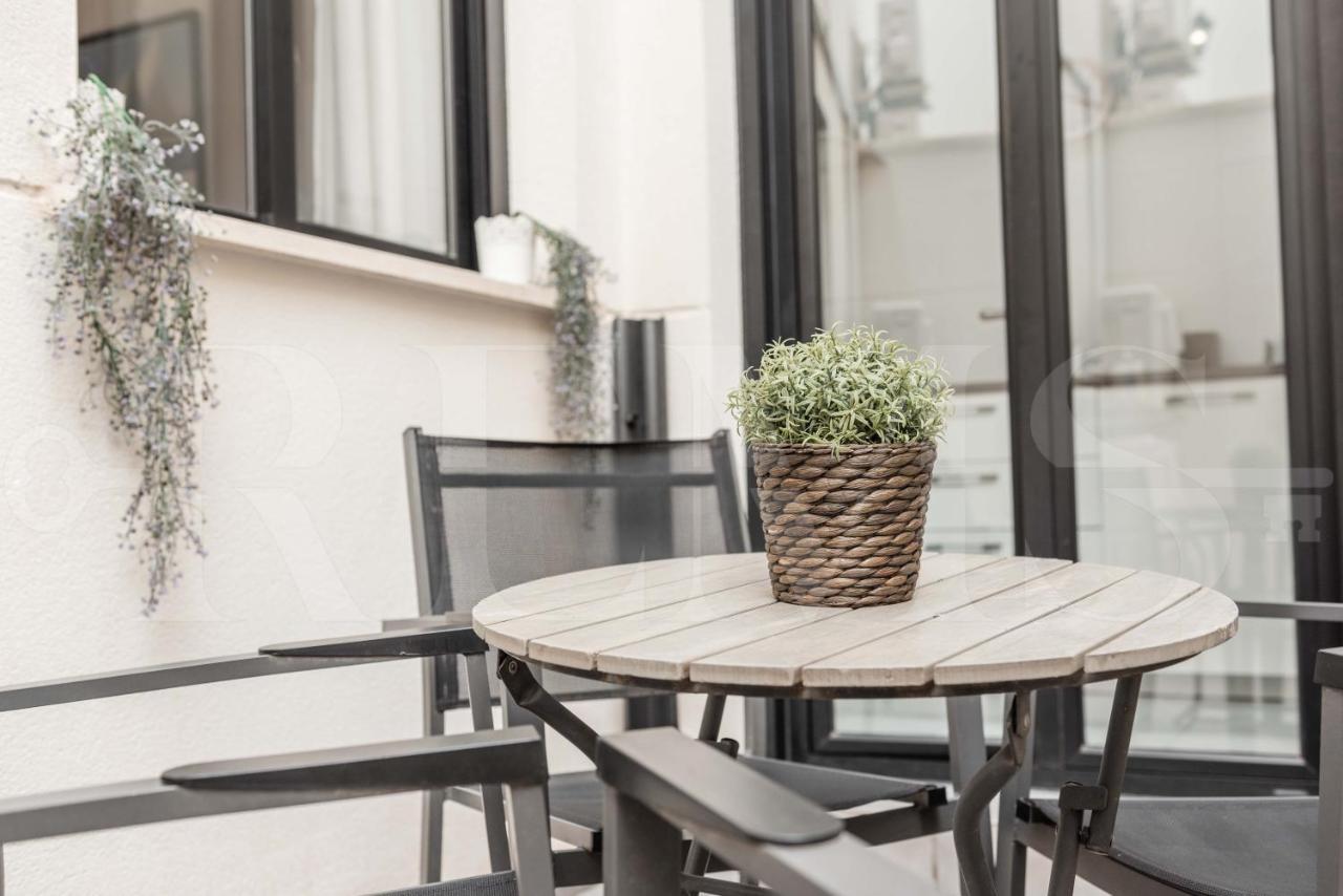 3Br Apartment With Parking And Patio In The Center By Rems Malaga Ngoại thất bức ảnh