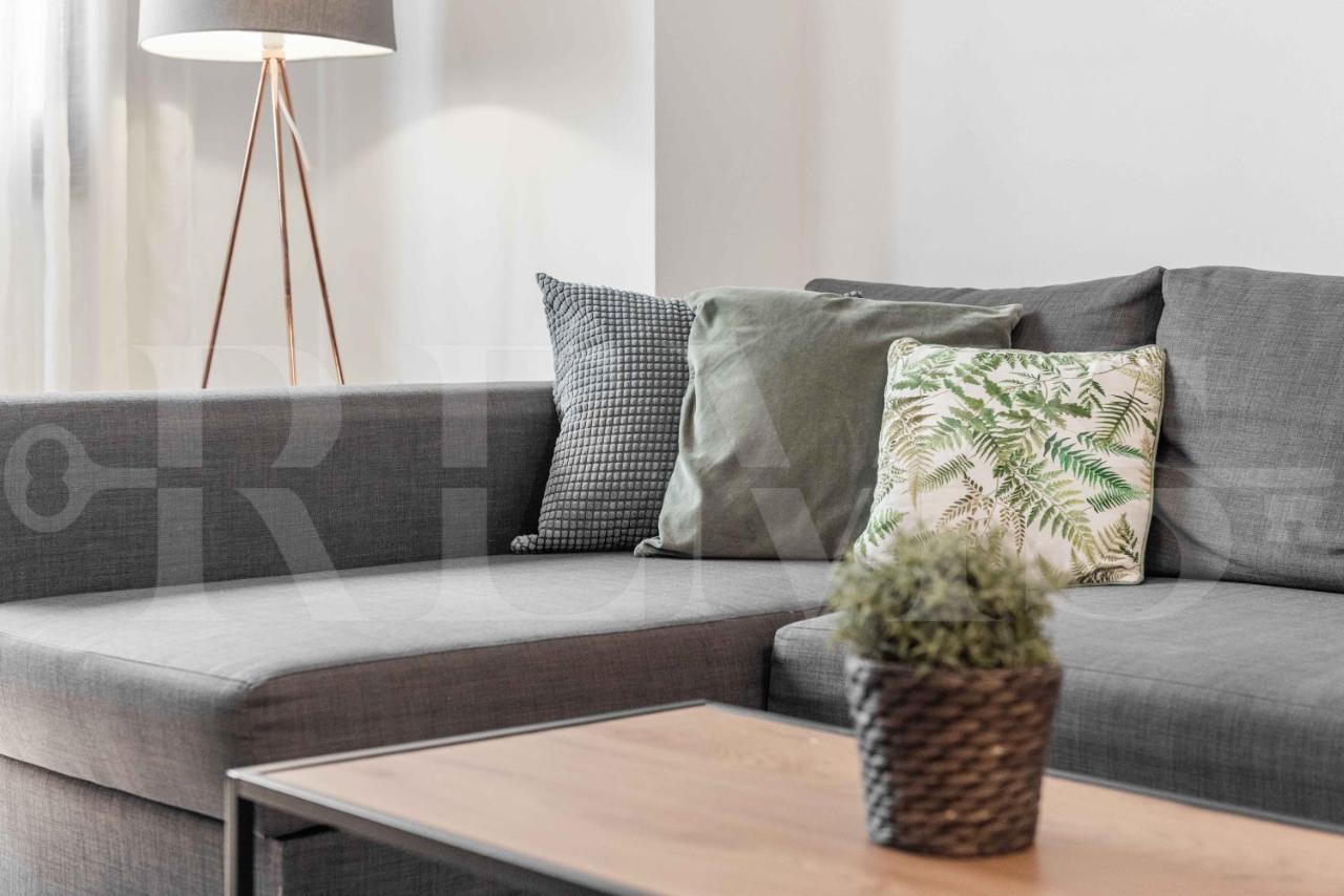 3Br Apartment With Parking And Patio In The Center By Rems Malaga Ngoại thất bức ảnh