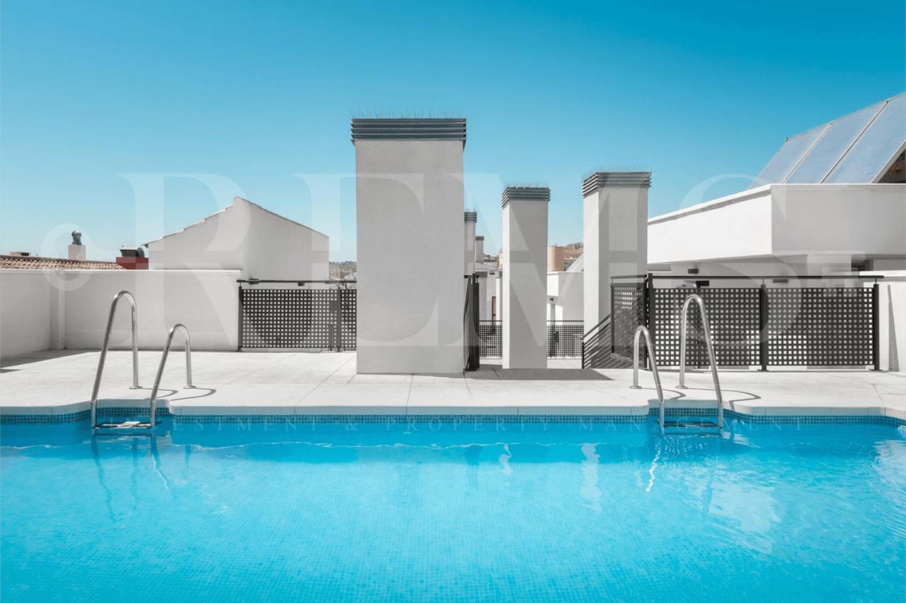 3Br Apartment With Parking And Patio In The Center By Rems Malaga Ngoại thất bức ảnh
